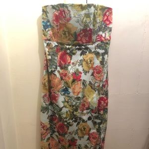 Alice & Olivia - floral strapless mid length dress